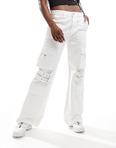 Jeans bianchi cargo con fascette - Pull & Bear - Modalova