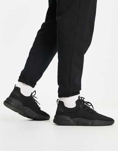 Sneakers stringate da corsa nere - Pull & Bear - Modalova