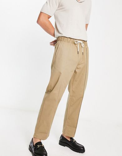 Pantaloni eleganti con pince écru - Pull & Bear - Modalova