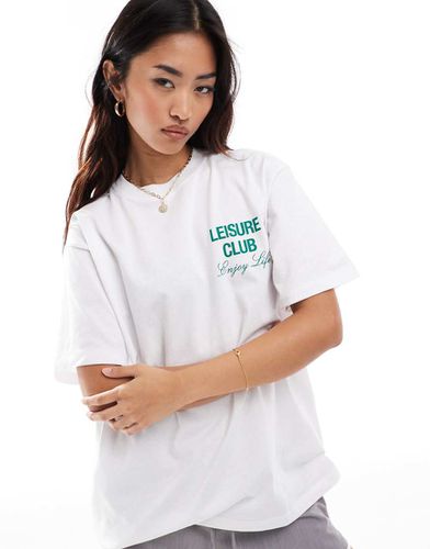 T-shirt oversize bianca con stampa "Leisure Club" - Pull & Bear - Modalova