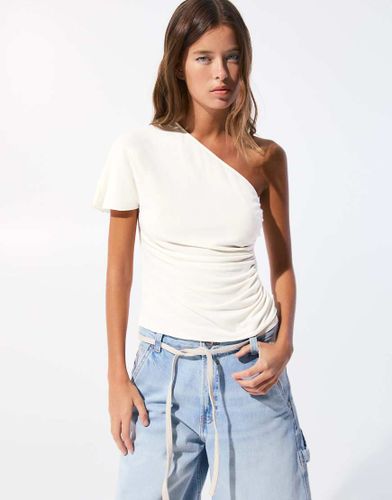 Top froncé asymétrique à manche courte - Écru - Pull & bear - Modalova