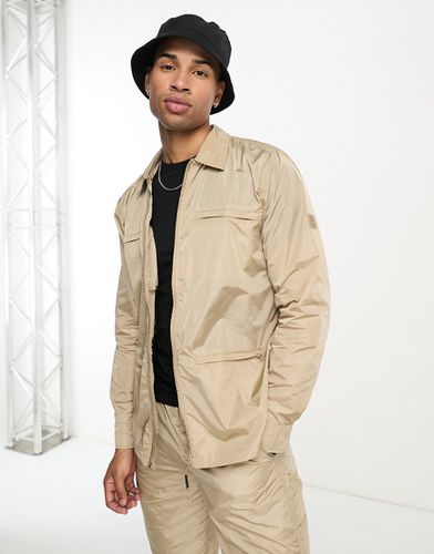 Camicia giacca in nylon color sabbia - Rains - Modalova
