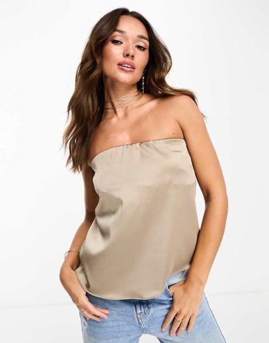 Top a fascia in raso beige chiaro - River Island - Modalova