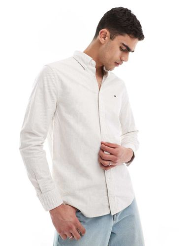 Camicia Oxford vestibilità classica a righe beige - Tommy Hilfiger - Modalova