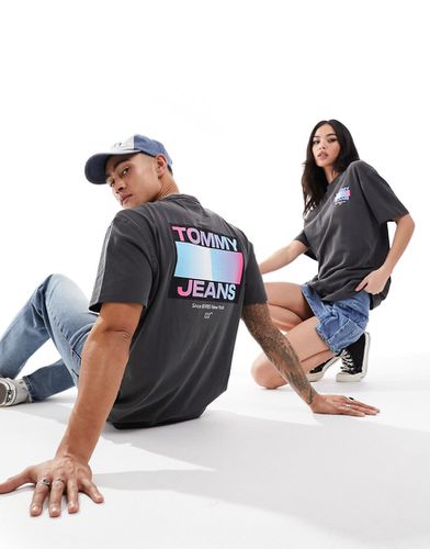 DNA - T-shirt unisex vestibilità classica antracite con stampa grafica - Tommy Jeans - Modalova