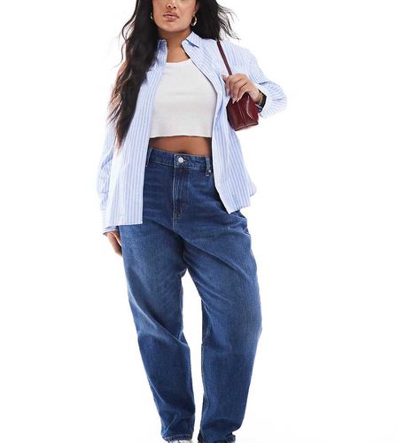 Plus - Mom jeans lavaggio scuro - Tommy Jeans - Modalova