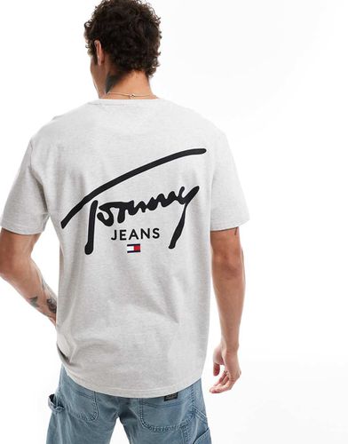 T-shirt grigia con stampa di firma sul retro - Tommy Jeans - Modalova