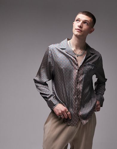 Camicia a maniche corte vestibilità classica con rever in raso e stampa geometrica - Topman - Modalova