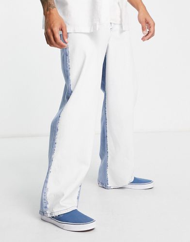 Jeans extra larghi divisi bianchi e blu - Topman - Modalova