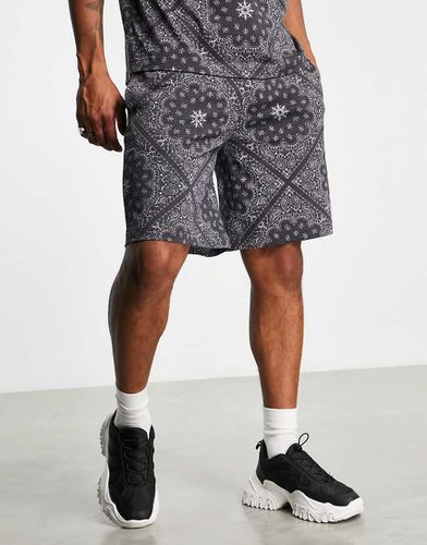 Pantaloncini oversize con stampa cachemire slavata monocromatica - Topman - Modalova