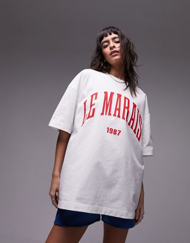 T-shirt premium super oversize bianca con stampa "Le Marais 1987" - Topshop - Modalova