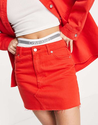 Gonna di jeans a vita alta in cotone rossa in coordinato - RED - Topshop - Modalova