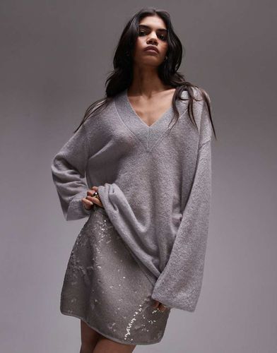 Maglione comodo chiaro in maglia sottile premium con lana mohair e scollo a V - Topshop - Modalova