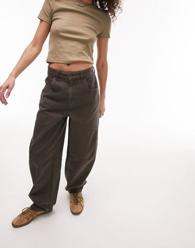 Pantaloni a fondo ampio color cioccolato con linguetta sul retro - Topshop - Modalova