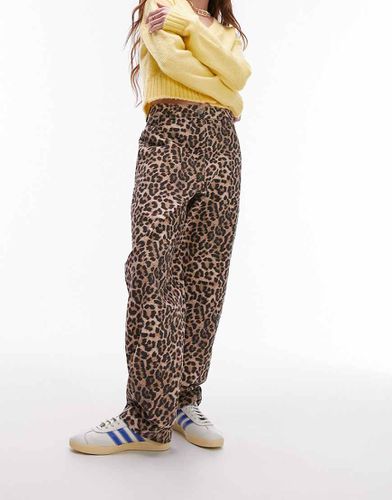 Pantaloni a gamba dritta con stampa leopardata - Topshop - Modalova