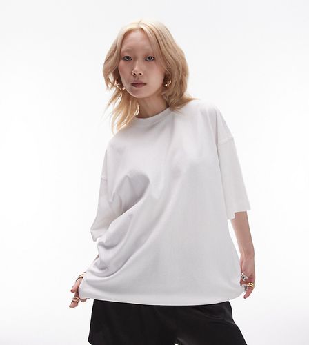 T-shirt bianca oversize con spalle scese - Topshop Petite - Modalova