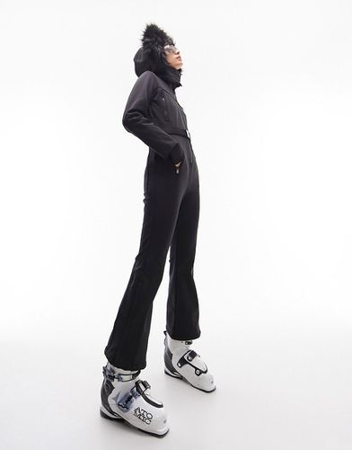 Sno - Tuta da sci nera con cintura e cappuccio con pelliccia sintetica - Topshop - Modalova