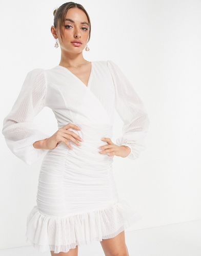 Vestito corto arricciato davanti in rete bianca con maniche a palloncino - TRENDYOL - Modalova