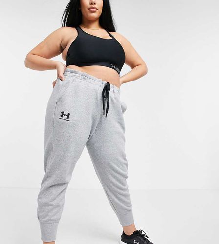 Plus - Rival - Joggers in pile grigi - Under Armour - Modalova