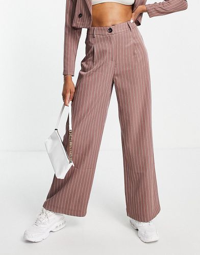 Pantaloni a fondo ampio color lavanda gessato in coordinato - Urban Threads - Modalova