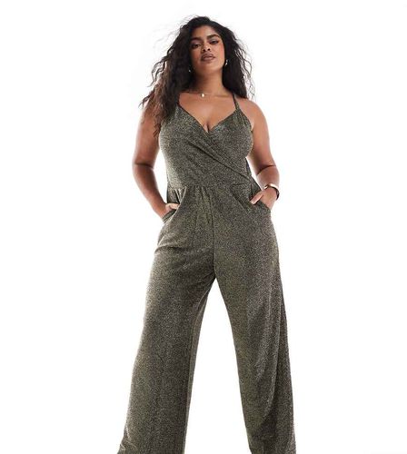 Tuta jumpsuit con fondo ampio e spalline sottili e oro glitterato - Vero Moda Curve - Modalova