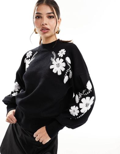 Maglione con fiori ricamati - YAS - Modalova