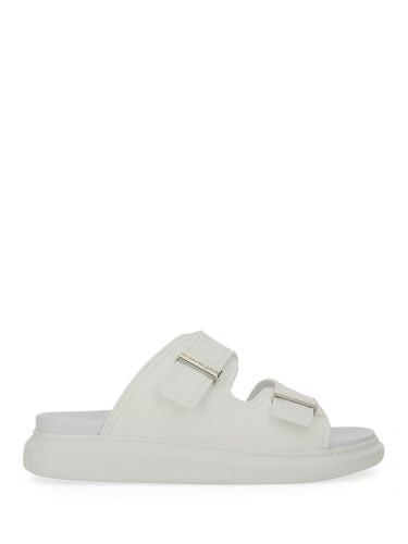 Hybrid double buckle" sandal - alexander mcqueen - Modalova