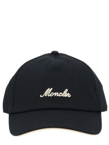 Moncler baseball hat with logo - moncler - Modalova