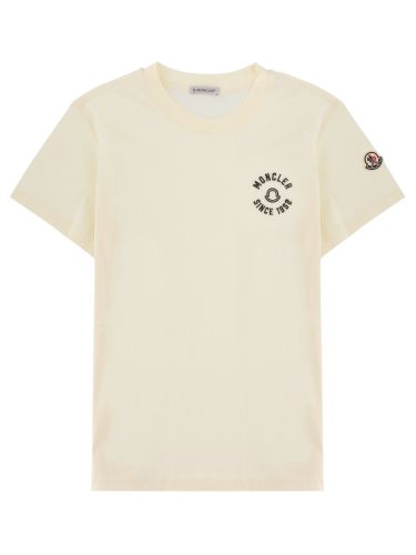 Moncler t-shirt with logo - moncler - Modalova