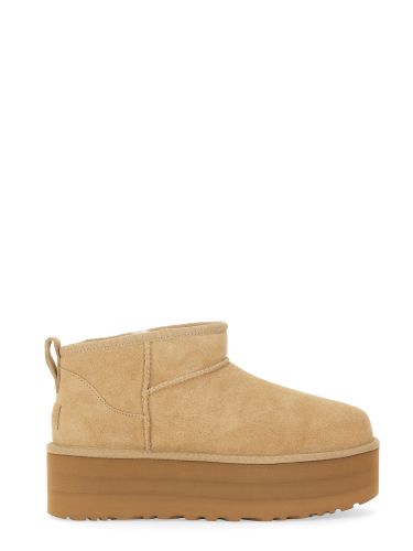 Ugg stivaletto "classic ultra mini" - ugg - Modalova