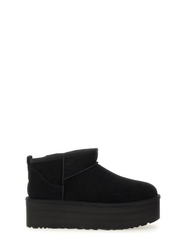 Stivale "classic ultra mini platform" - ugg - Modalova