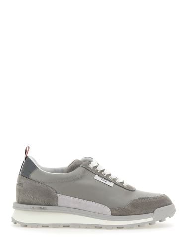 Thom browne sneaker with logo - thom browne - Modalova