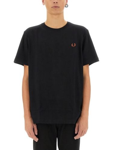 Fred perry t-shirt with logo - fred perry - Modalova