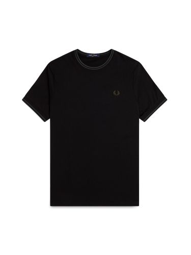 Fred perry double stripe t-shirt - fred perry - Modalova