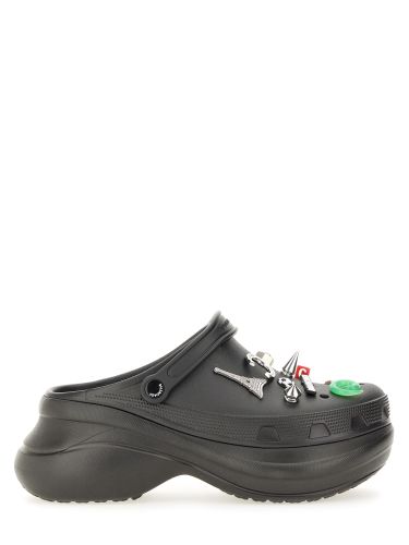 Balenciaga "crocs jibbitz" sabot - balenciaga - Modalova