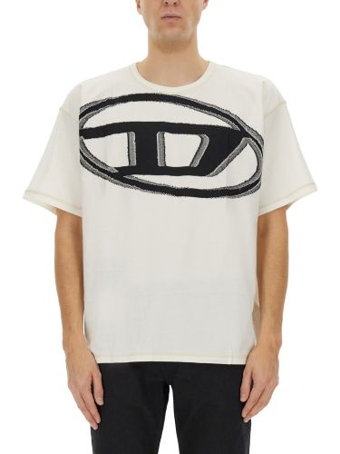 Diesel t-shirt with maxi oval d - diesel - Modalova