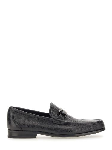 Ferragamo moccasin ornament gancini - ferragamo - Modalova