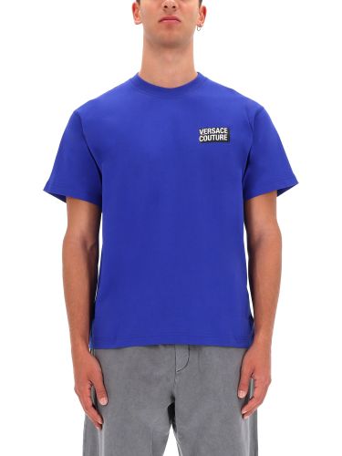 Small square logo t-shirt - versace jeans couture - Modalova