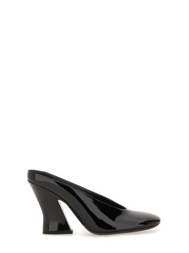 Givenchy "sculpted" leather pumps - givenchy - Modalova