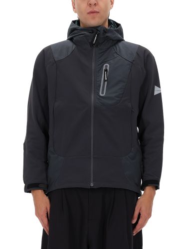 And wander jacket with logo - and wander - Modalova