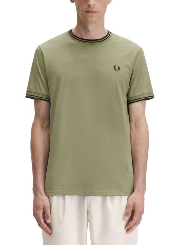 Fred perry double stripe t-shirt - fred perry - Modalova