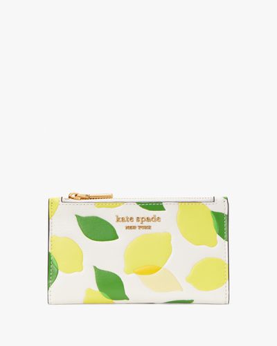 Morgan Lemon Toss Embossed Small Slim Bifold Wallet - Kate Spade New York - Modalova