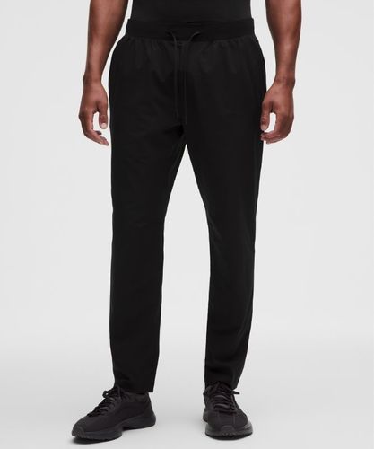 “ Zeroed In Hose im Slim Fit fÃ¼r MÃ¤nner â€“ GrÃ¶ÃŸe XL in - lululemon - Modalova