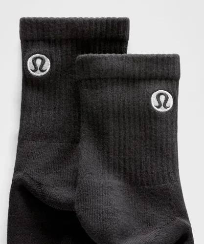 “ KnÃ¶chelhohe Daily Essential-Socken Unisex â€“ GrÃ¶ÃŸe L in - lululemon - Modalova