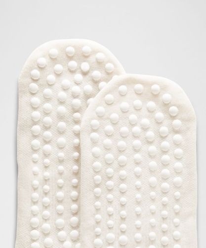 “ Find Your Balance Unisex Quarter-Socken mit Noppen â€“ GrÃ¶ÃŸe M in - lululemon - Modalova
