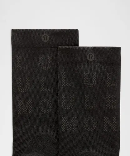 “ Power Stride Crew-Socken Reflektierend â€“ GrÃ¶ÃŸe S in - lululemon - Modalova
