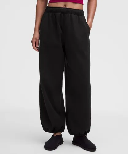 “ Scuba-Oversized-Jogger, Evolve Standard fÃ¼r Frauen â€“ GrÃ¶ÃŸe M in - lululemon - Modalova