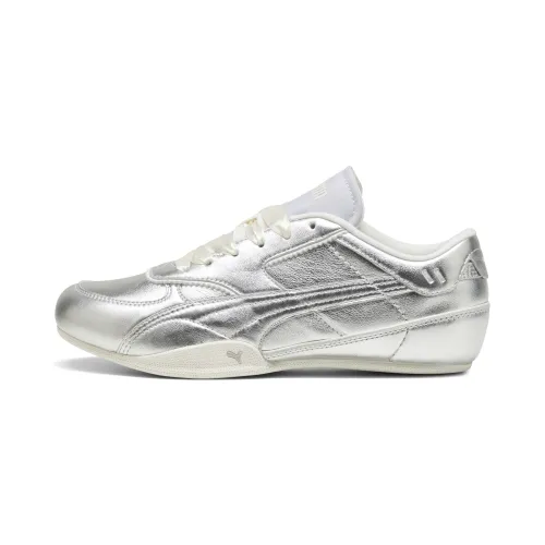 Bella Mina Pearl Sneakers Women in Metallic (/) | Size 3 - PUMA - Modalova