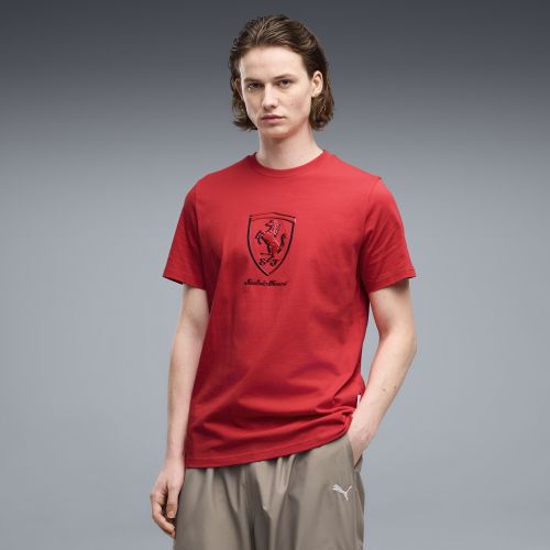 Ferrari Tonal Shield T-Shirt Men in Red | Size Large - PUMA - Modalova