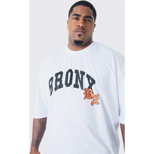 T-shirt Plus Size squadrata oversize del Bronx con girocollo esteso - boohoo - Modalova